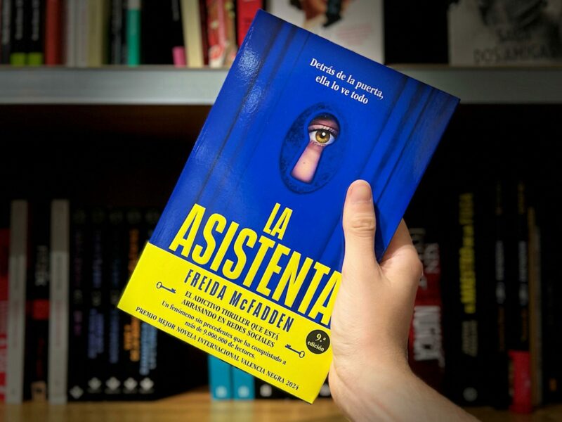 Reseña La Asistenta